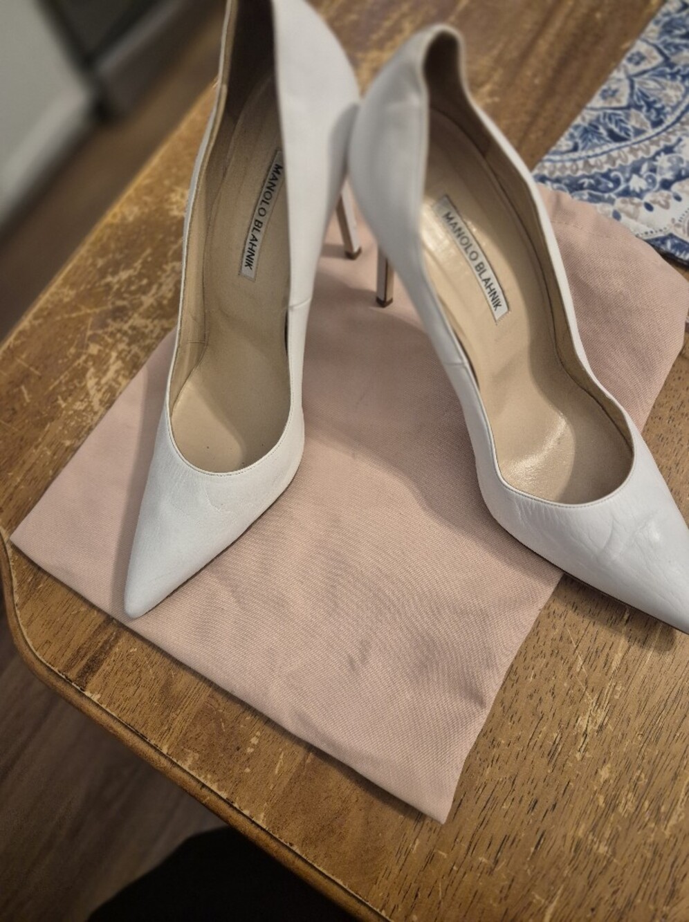 Manolo Blahnik White Pointed Toe Stiletto Pumps